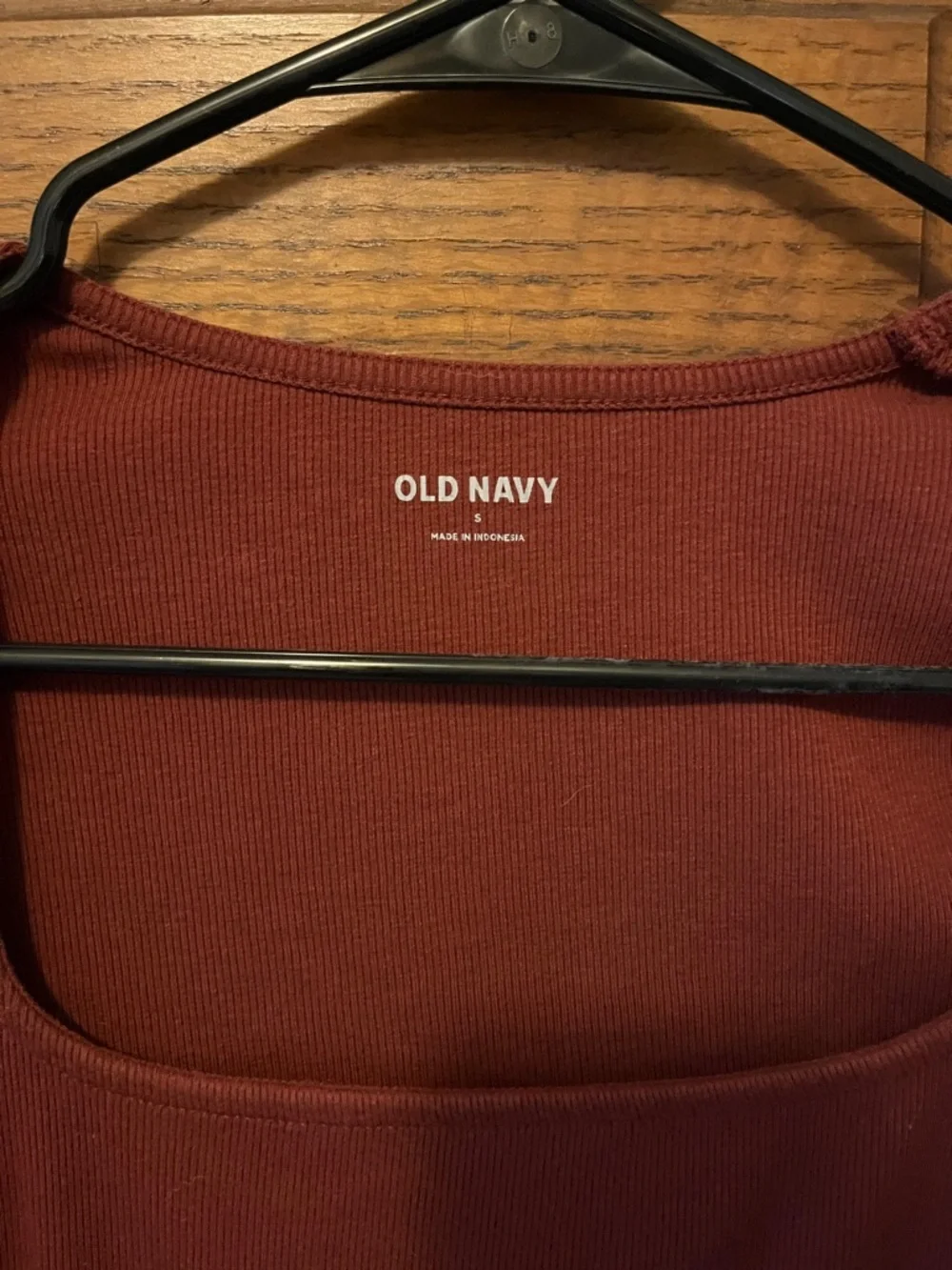 Old Navy Brick Red Square Neck cropped Short Sleeve Tee - Picture 3 of 3